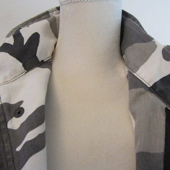 Camouflage / Black, White, Gray / Hunting / Parka / Jacket - Picture 11 of 15